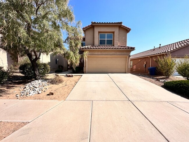 Building Photo - 3 bed 2.5 Bath in Huning Ranch