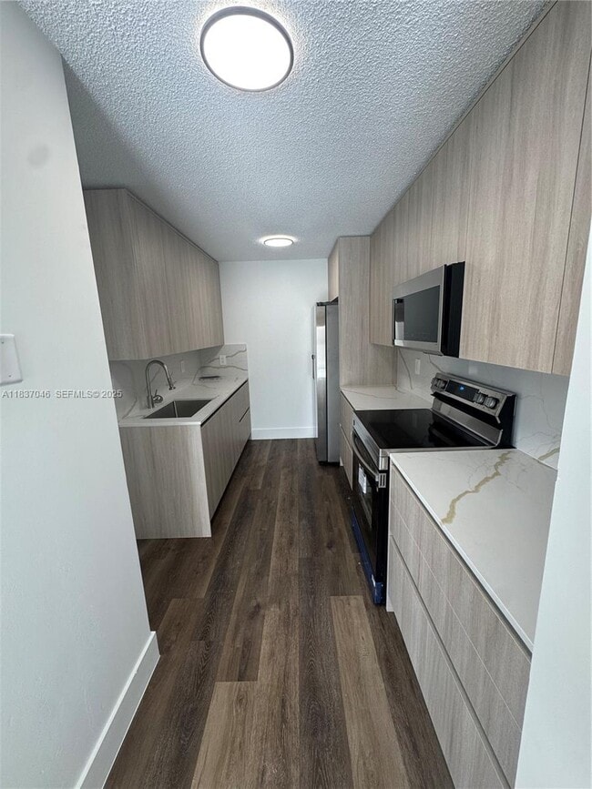 Photo - 157 NE 12th Ave