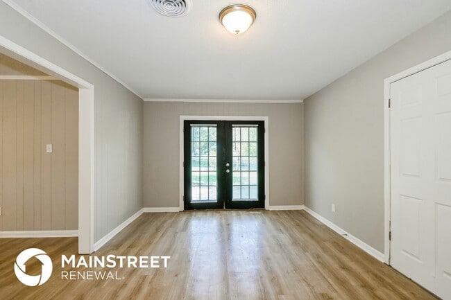 Photo - 6760 Camelot Rd