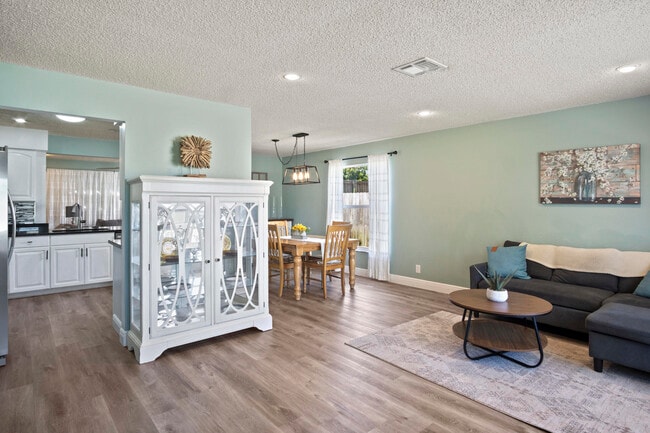 Photo - 9032 SE Sandridge Ave