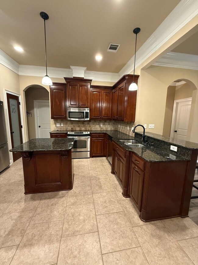 Photo - Haughton! Charming 3-Bedroom Brick Home with Spacious Yard