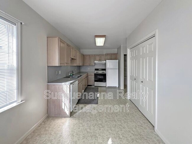 Photo - 339 E Derry Rd Unit 1st Floor