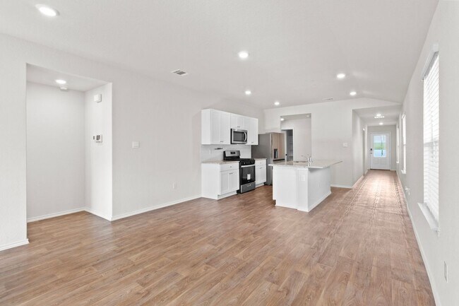 Photo - 3303 Mission River