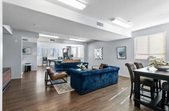Sherman Oaks Place