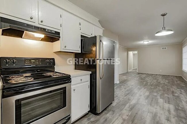 Photo - 1704 Westchester Dr