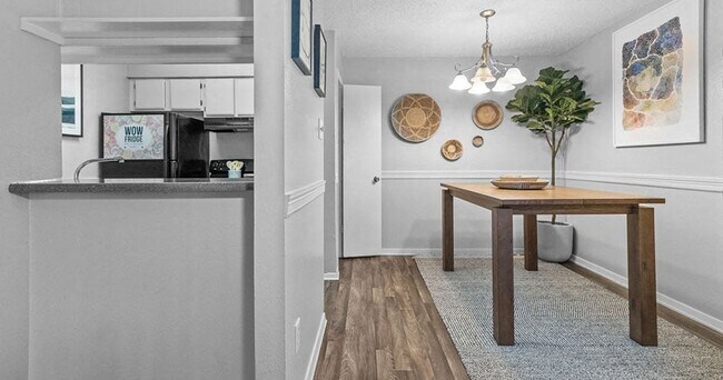 River Oaks Apartments