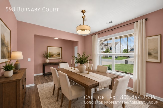 Photo - 598 Burnaby Ct