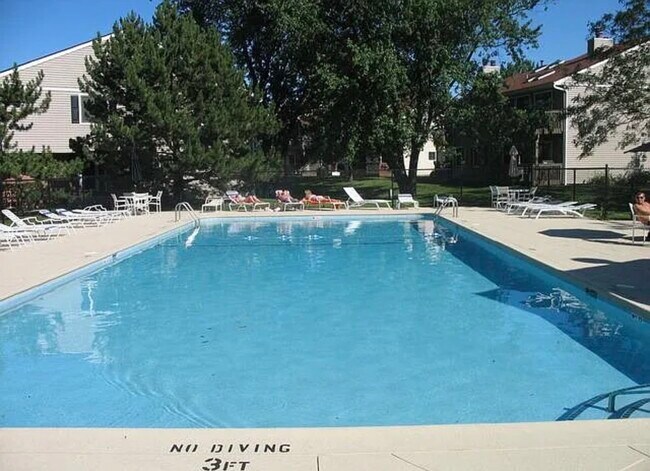 Photo - 995 Pine Tree Circle North Unit 995