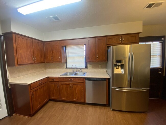 Photo - 116 Whippoorwill Ln