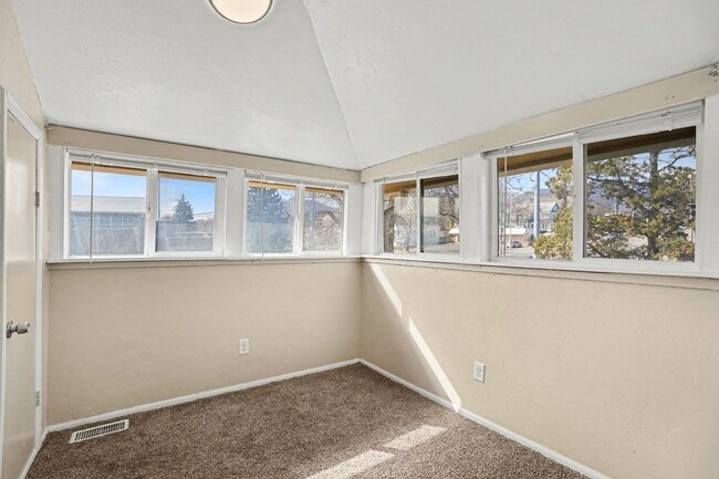 Photo - 403 N Wahsatch Ave Unidad 4