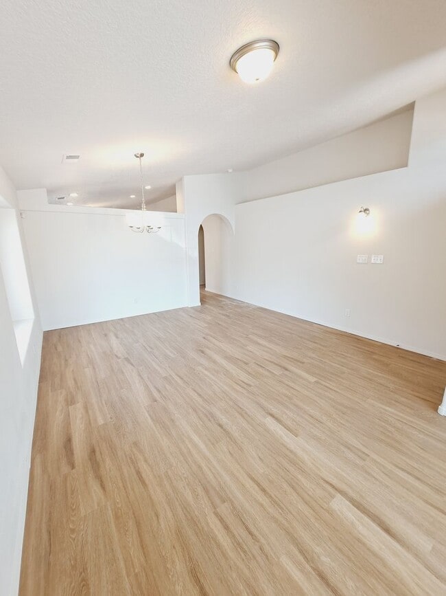 2811 Desert Sage Ave SW