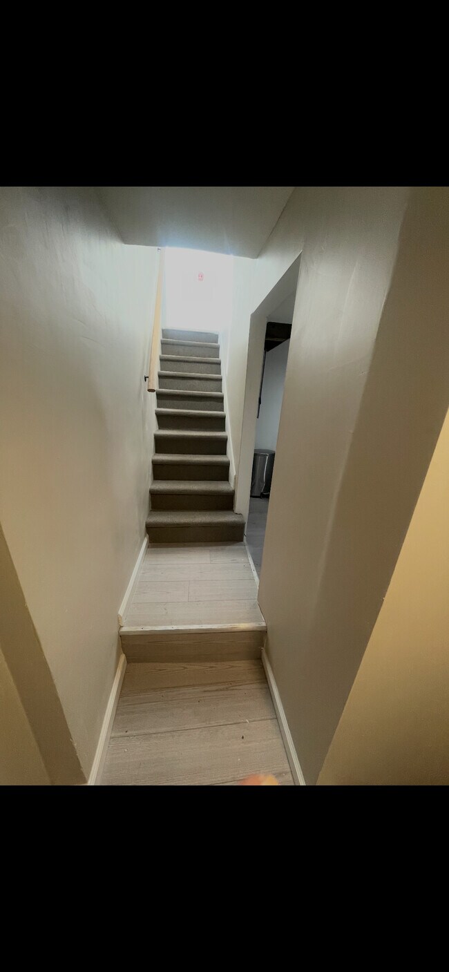 Photo - 430 Macdade Blvd