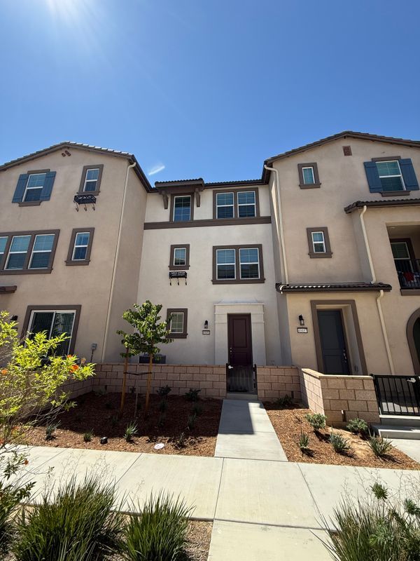 Photo - 40451 Melrose Dr Townhome