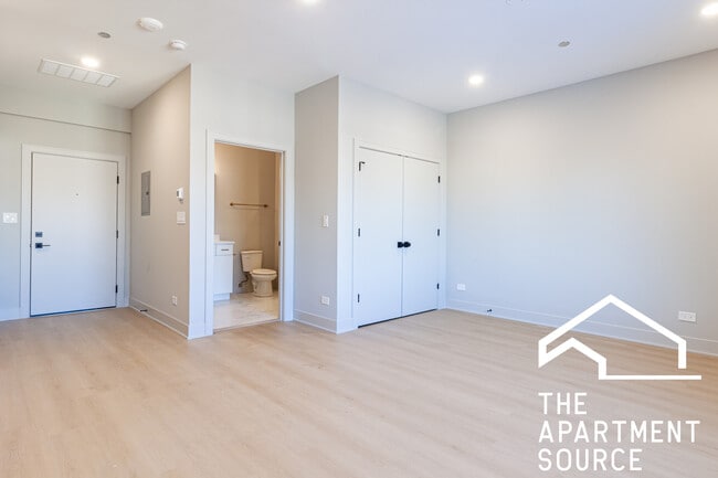 Photo - 4102 N Sheridan Rd Unidad 207