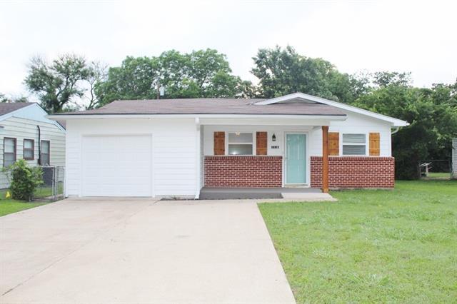 Photo - 1110 S Hall St Casa