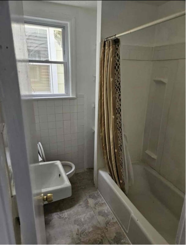 Photo - 124 Lyon St