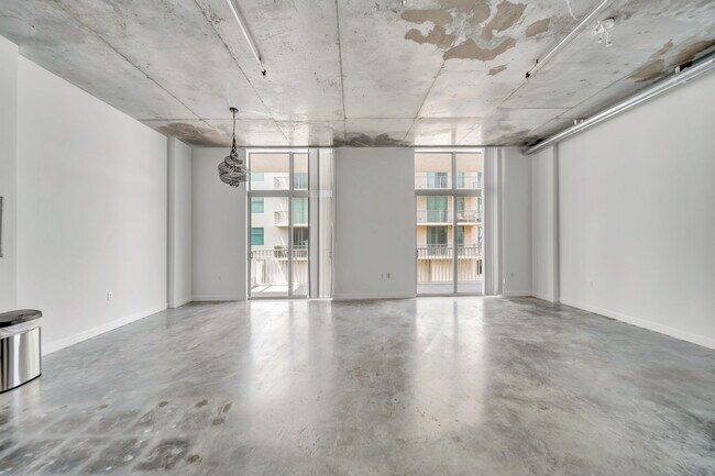 Photo - 2100 Van Buren St Condo Unit 517