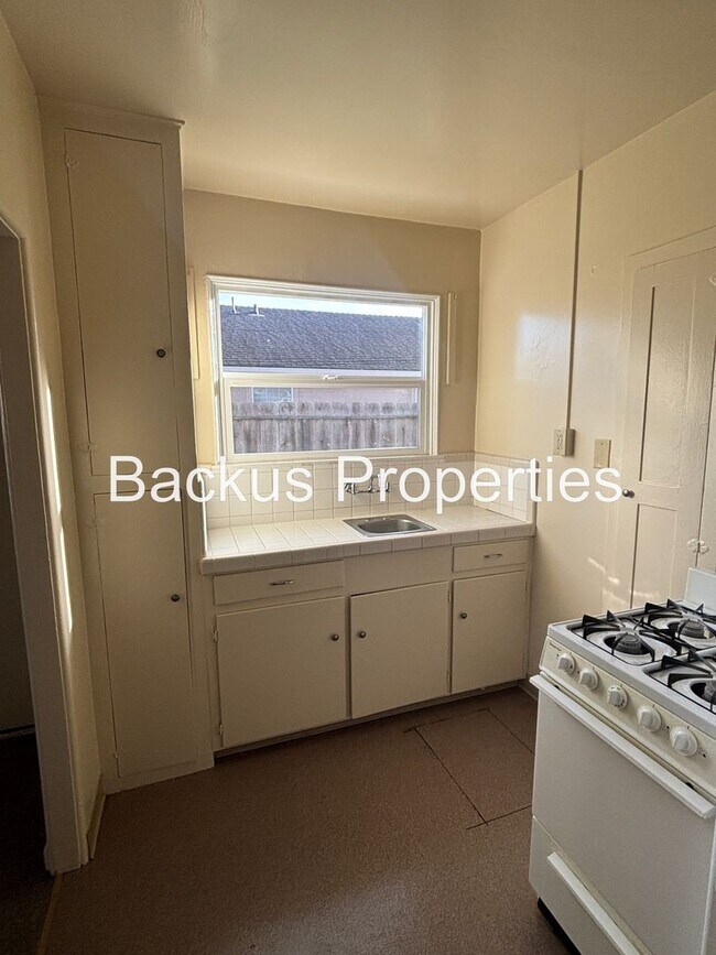 Photo - 41 Villa St Unidad A