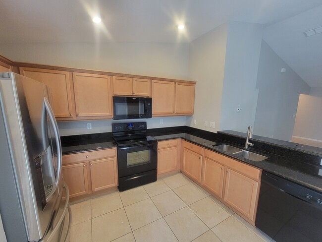 Photo - 4907 Summerfield Cir