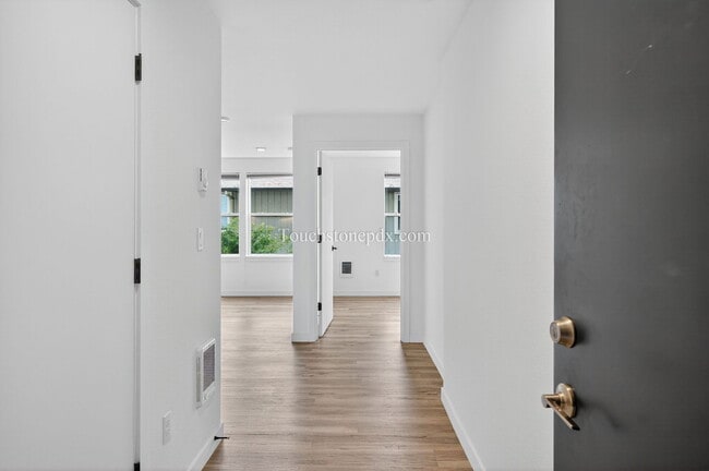 Photo - 5635 NE Glisan St Unidad 9