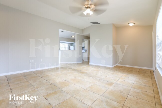 Photo - 3752 Vehlin St