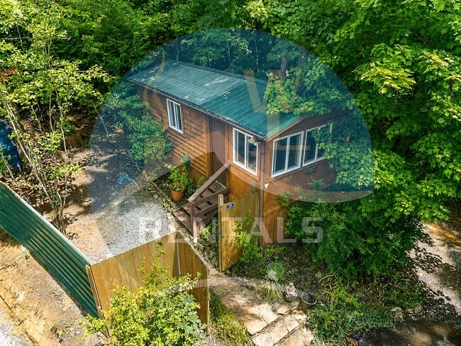 Building Photo - 108 Loveland Vis