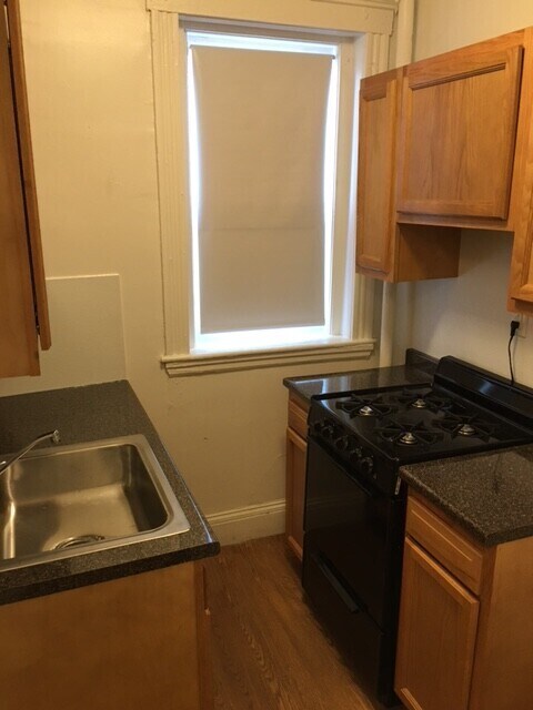 Building Photo - 1195 Boylston St Rental