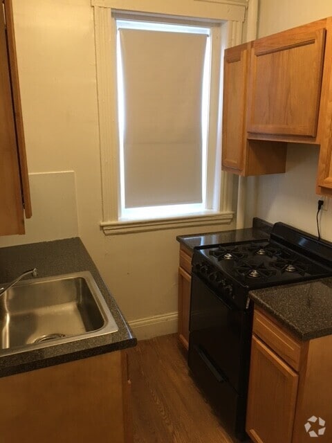 Building Photo - 1195 Boylston St Rental