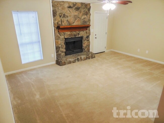 Photo - 65 Spring Cir