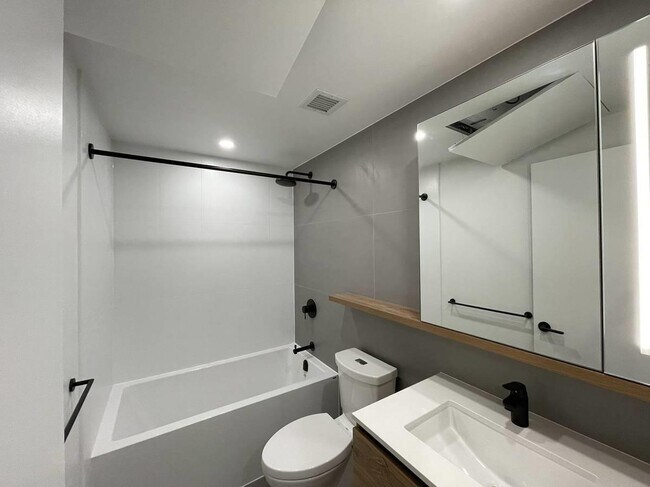 13428-13105 105 Ave Unit 16XX