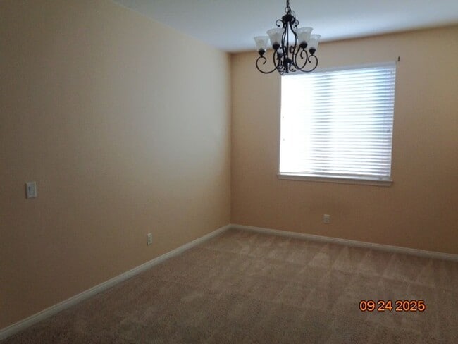 Photo - Spacious Quartz Hill 2 Story Home Offering 3663 sq. ft. and was Built in 2004