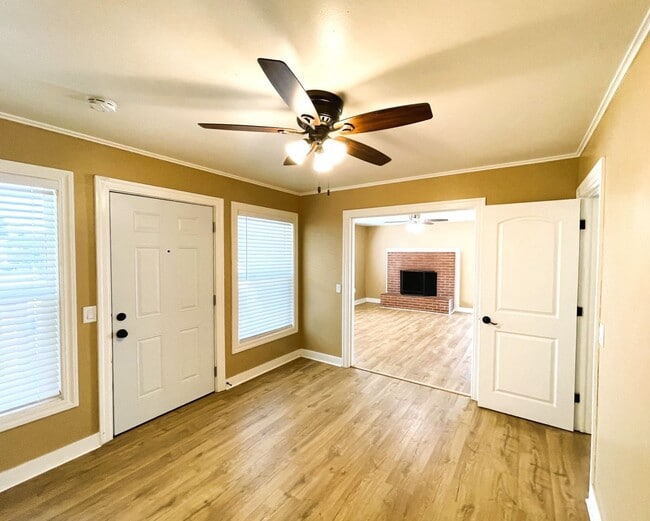 Photo - 5250 Whispering Creek Dr