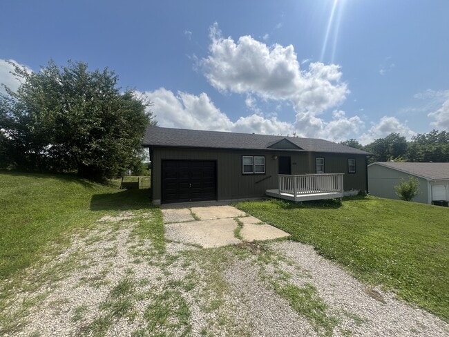 Building Photo - 430 SE 150 Rd Rental