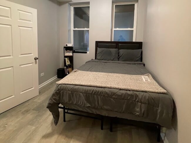 Photo - 1939 S Sawyer Ave