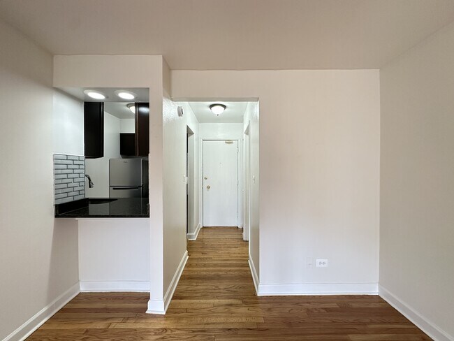 Photo - 6830 N Sheridan Rd Unit 264