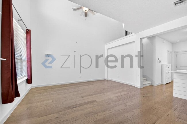 Photo - 3909 Sukay Dr