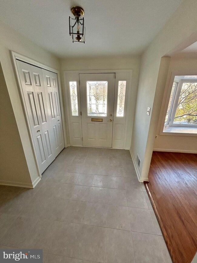 Photo - 3301 Spring Ln
