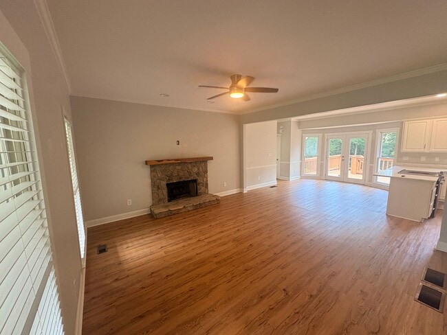 Photo - BOGART HOME | 4BD 3.5B