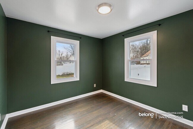 Photo - 14615 Crescent Dr