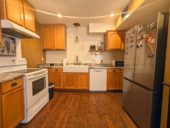 Building Photo - 4406 W Palmaire Ave Rental