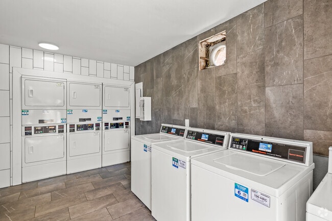 Laundry Center