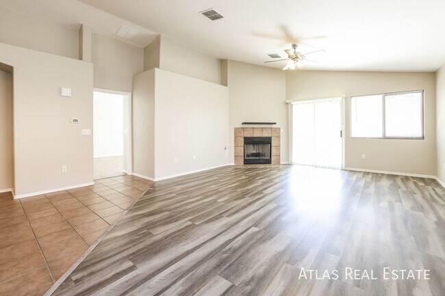 Photo - 662 S Painted River Way House