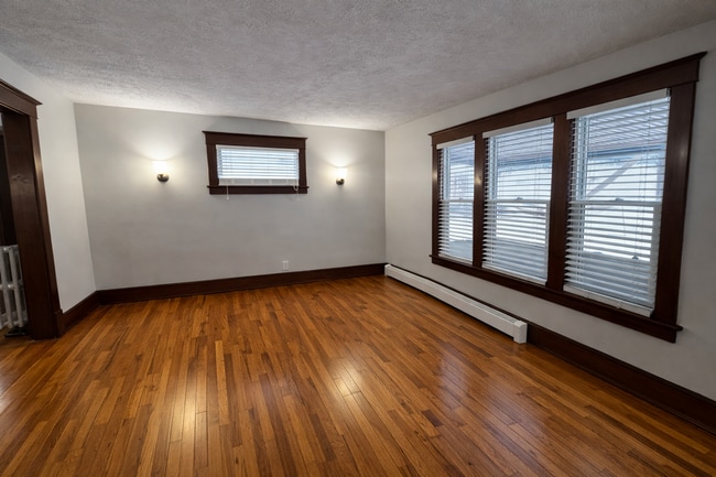 Photo - Large 4 bedroom home across from Franklyn Field.