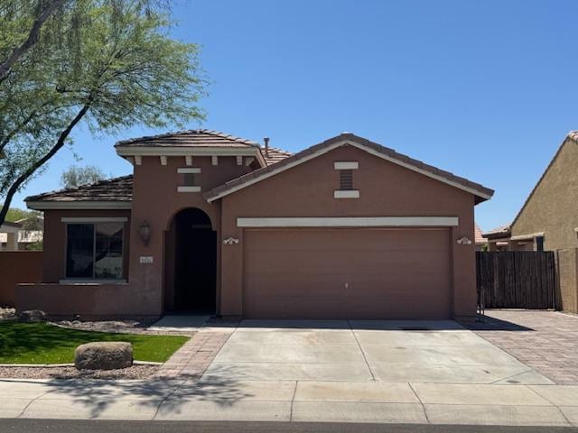 Building Photo - 2331 W Branham Ln