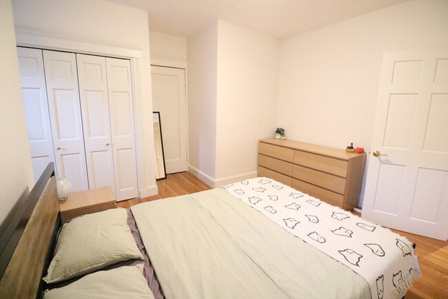 Photo - 30 Upland Rd Unit 4