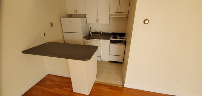 Photo - 77 Trowbridge St Unidad 41
