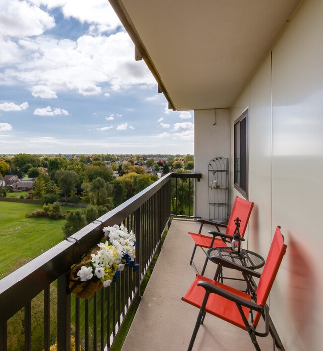 Photo - St. George Tower