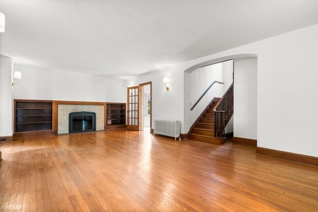 Photo - 3 Bed 2.5 Bath - Chevy Chase Colonial - Mo...