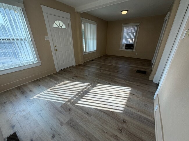 Photo - 1010 Ute Ave