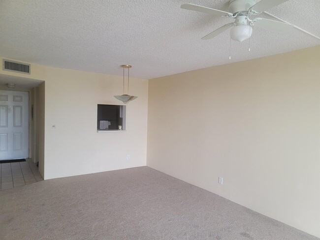 Photo - 7900 NW 50th St Unit 304